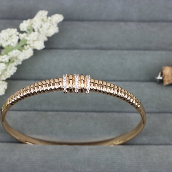 Chic Rose Gold Bangle with Textured Bead Design, XPBL0564 - Picture 9 of 12